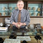 How to Spot Old Jewelry