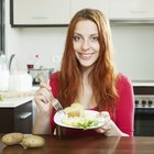 How Many Calories in a Baked Potato With Cottage Cheese?