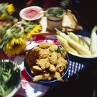 How to Bake Chicken With a Mashed Potato Coating