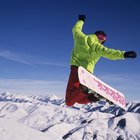 How to Layer Clothing for Snowboarding