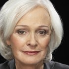 How to Prevent White Hair From Becoming Discolored