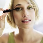 How to Make Your Eyelashes Longer Without Mascara
