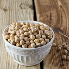 List of Vegetables That Contain Protein & Carbohydrates