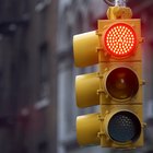 What Does a Flashing Red Light Mean? | Legal Beagle