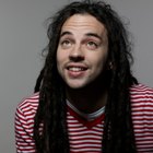 How to Wash Dreads With Baking Soda