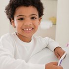 How to Prepare Toothpaste From Baking Soda & Salt