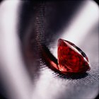 How to Polish Garnet Stones