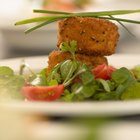 How to Make Crunchy Salmon Patties