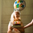 Cómo hacer un programa para la celebración de un cumpleaños número 70
