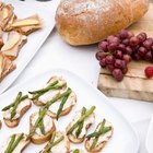 What Kind of Food Do You Serve at a Bridal Shower?