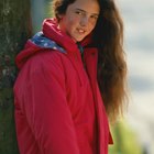 How to Puff Up Jackets With Warm Air