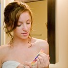 How to Remove Fake Nail Glue