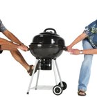 How to Cook Carolina Pulled Pork With Liquid Smoke in a Slow Cooker
