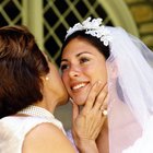 Gifts for a Mother to Give to the Bride