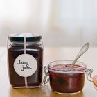 Ideas on How to Decorate a Jelly Jar