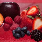 What Types of Fruit Can You Mix With Milk Kefir?