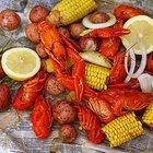 How to Eat Boiled Crawfish