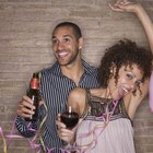 How to Dress for an 1980s Dance Party