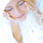How to Squeeze Out Blackheads