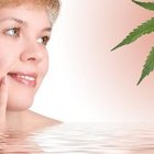 How to Treat Acne Scars With Neem Oil