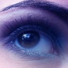 How to Thin Out Your Eyebrows