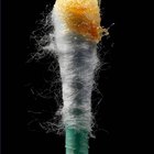 How to Naturally Remove Ear Wax