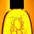 How to Make Mild Shampoo Using Castile Liquid Soap