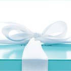 How to Tell a Real Tiffany's Necklace From a Faux