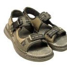 How to Remove Odors From Sandals