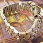 How to Remove Links in an Armitron Watch