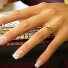 What Finger to Wear a Promise Ring On