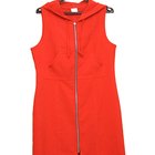 How to Dye Red Clothes White