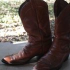 How to Stretch Leather Cowboy Boots | Our Everyday Life