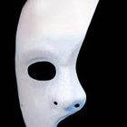 Cómo hacer una máscara del fantasma de la ópera