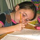Niños con problemas para tomar el lápiz en la escritura a mano