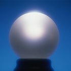 Cómo utilizar una bola de cristal en el Feng Shui