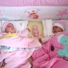 Quais os sintomas da gravidez de gêmeos?