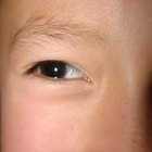 Cómo promover el crecimiento de las cejas
