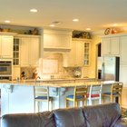 Cómo abrir una pared entre la cocina y la sala de estar