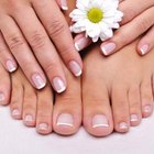 Polishing fingernails