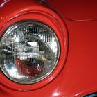 Difference Between H1 & H4 Headlight Bulbs