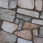 Cómo construir tu propia pared con rocas falsas