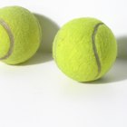 Cómo secar los zapatos de tenis mojados con una pelota de tenis