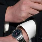 How to Set the Date for a Timex Expedition Indiglo Watch