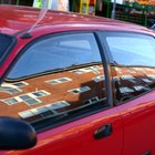 Como abrir uma janela de carro pelo lado de fora