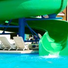 Como fazer um escorregador para piscina