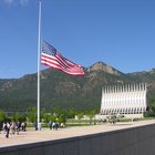 Días que debe izarse a media hasta la bandera de Estados Unidos