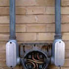 Ideas para cubrir un medidor de electricidad en una pared de tu casa