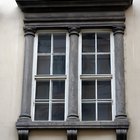 Estilos y tipos de marcos exteriores para puertas y ventanas