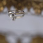 Diferencia entre un anillo de promesa y un anillo de compromiso